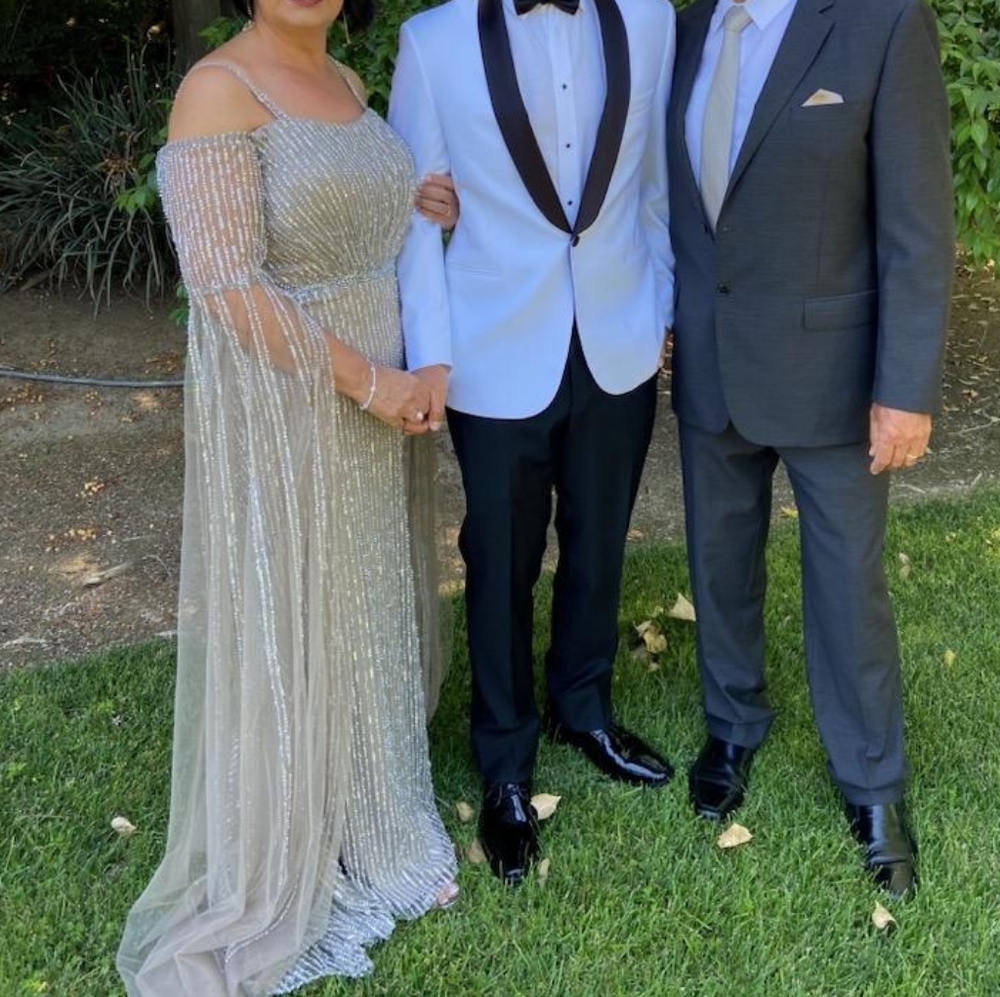 Ivonne D formal dress